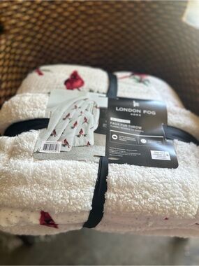 London Fog White Faux Fur Throw Blanket with Red Cardinal Motif
